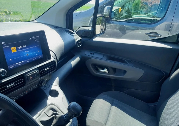 Toyota Proace City Verso cena 125000 przebieg: 16123, rok produkcji 2023 z Słupca małe 37